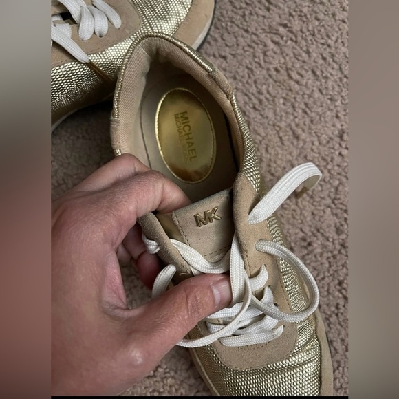 Authentic Women's MICHAEL KORS Lace up Sneakers - Picture 8 of 8